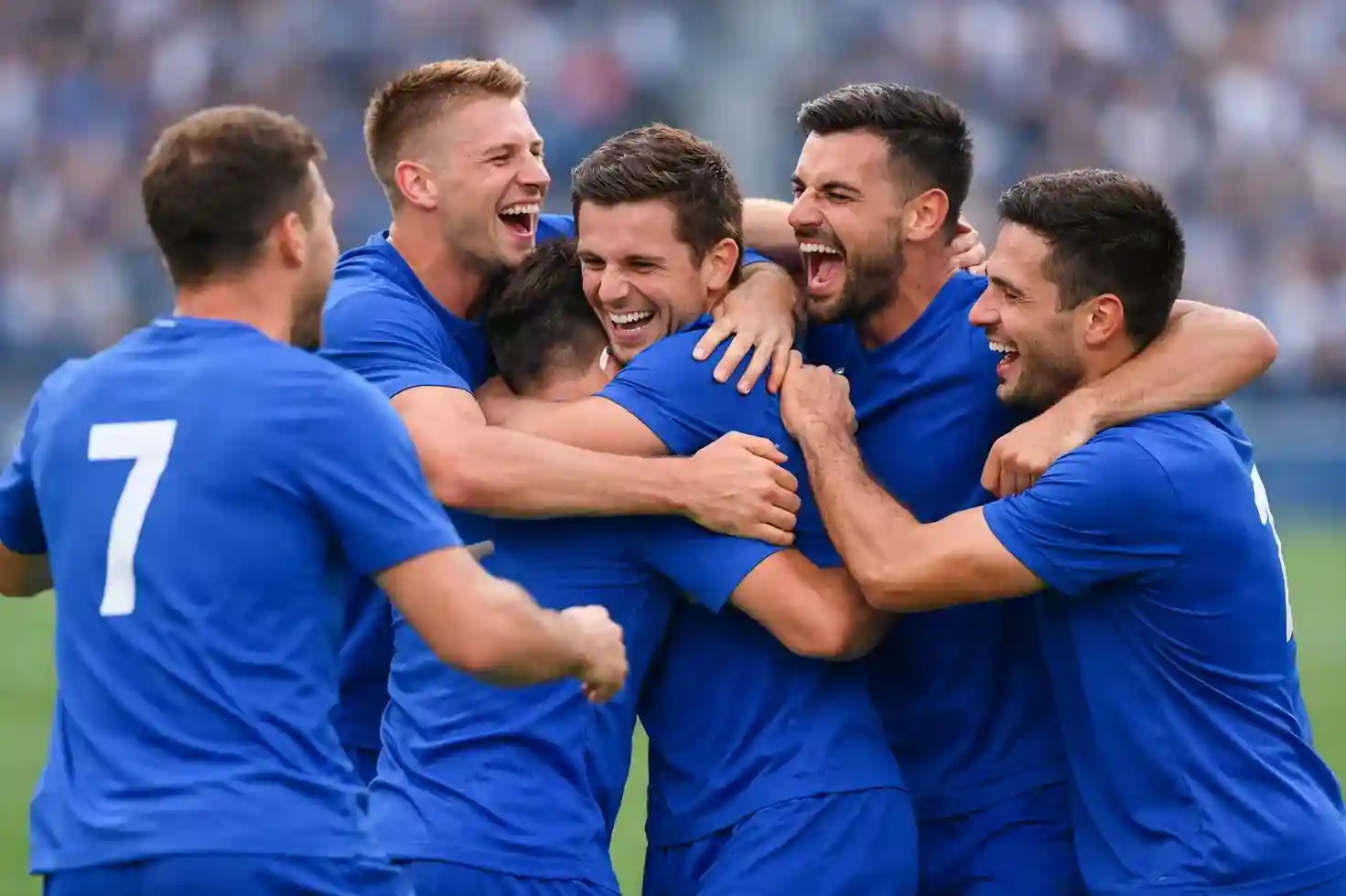 Jugador de fútbol celebrando un gol con sus compañeros